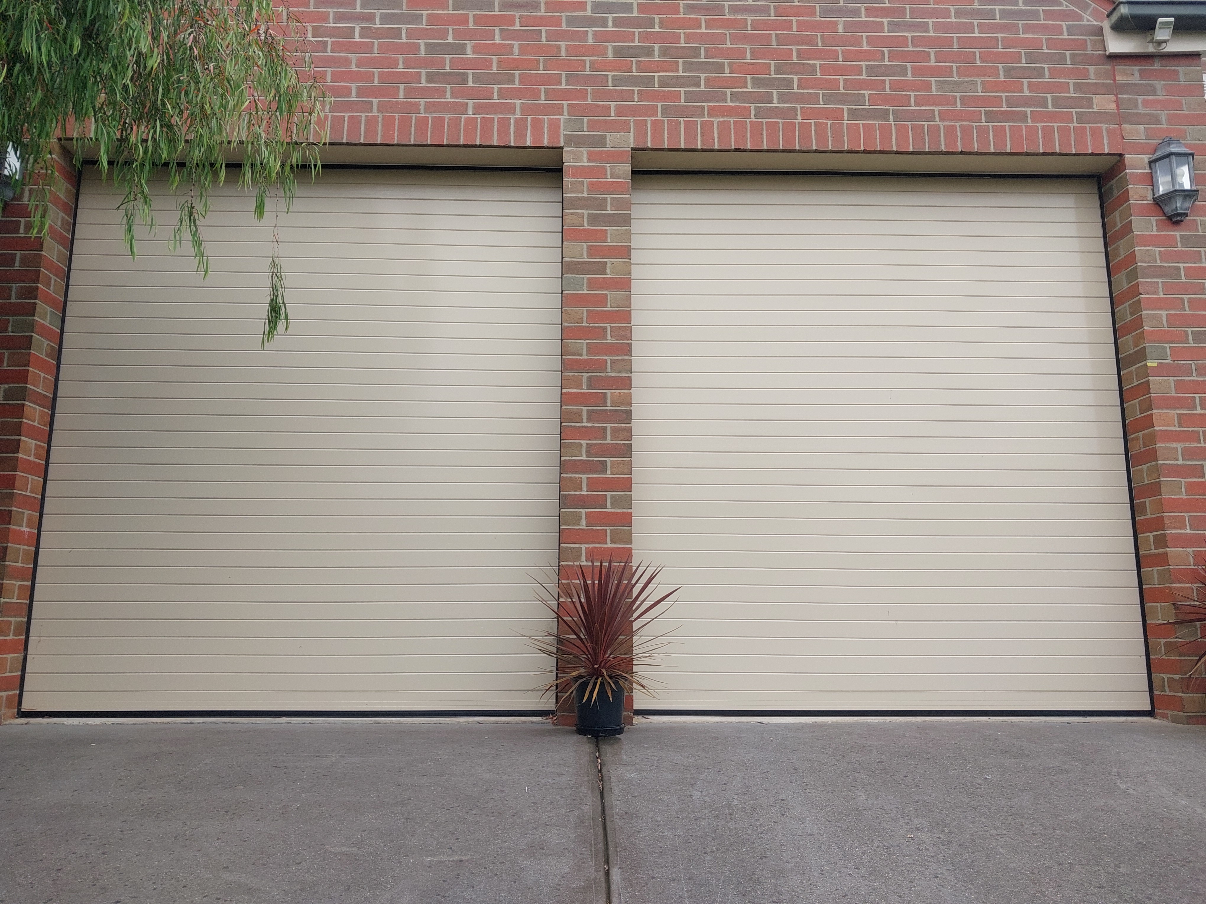 roll up garage door